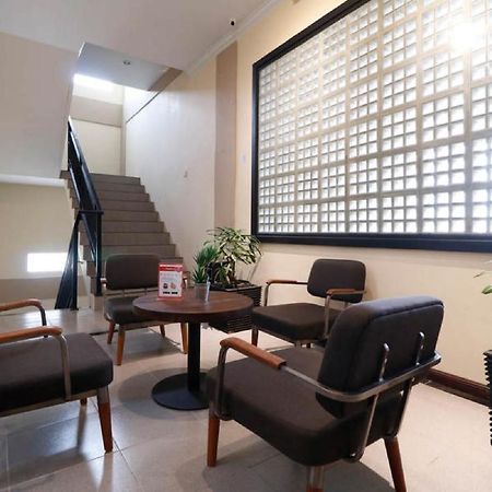 Reddoorz Plus Near Universitas Sumatera Utara Medan Kültér fotó