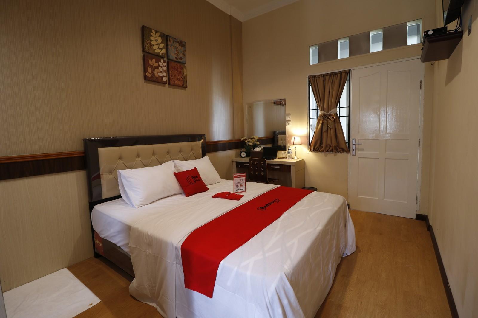 Reddoorz Plus Near Universitas Sumatera Utara Medan Kültér fotó