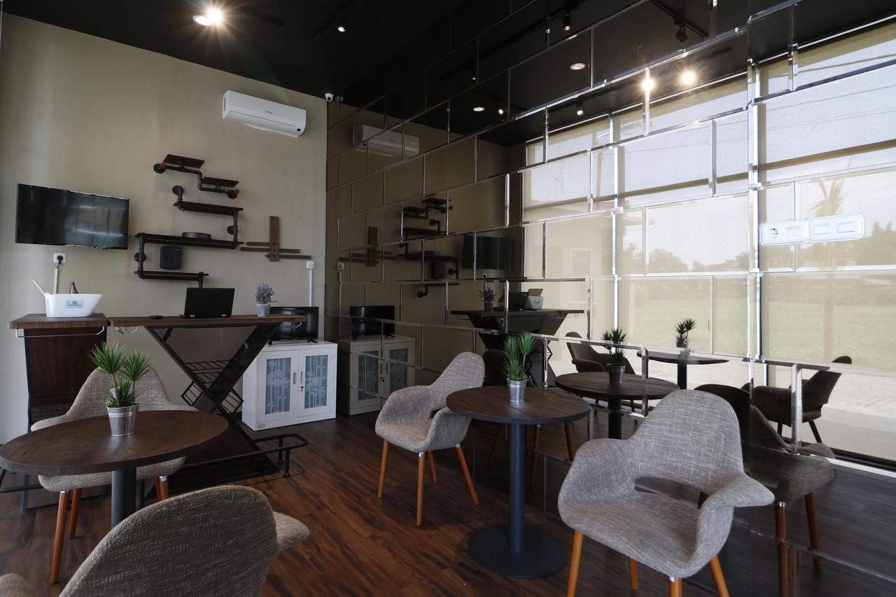 Reddoorz Plus Near Universitas Sumatera Utara Medan Kültér fotó