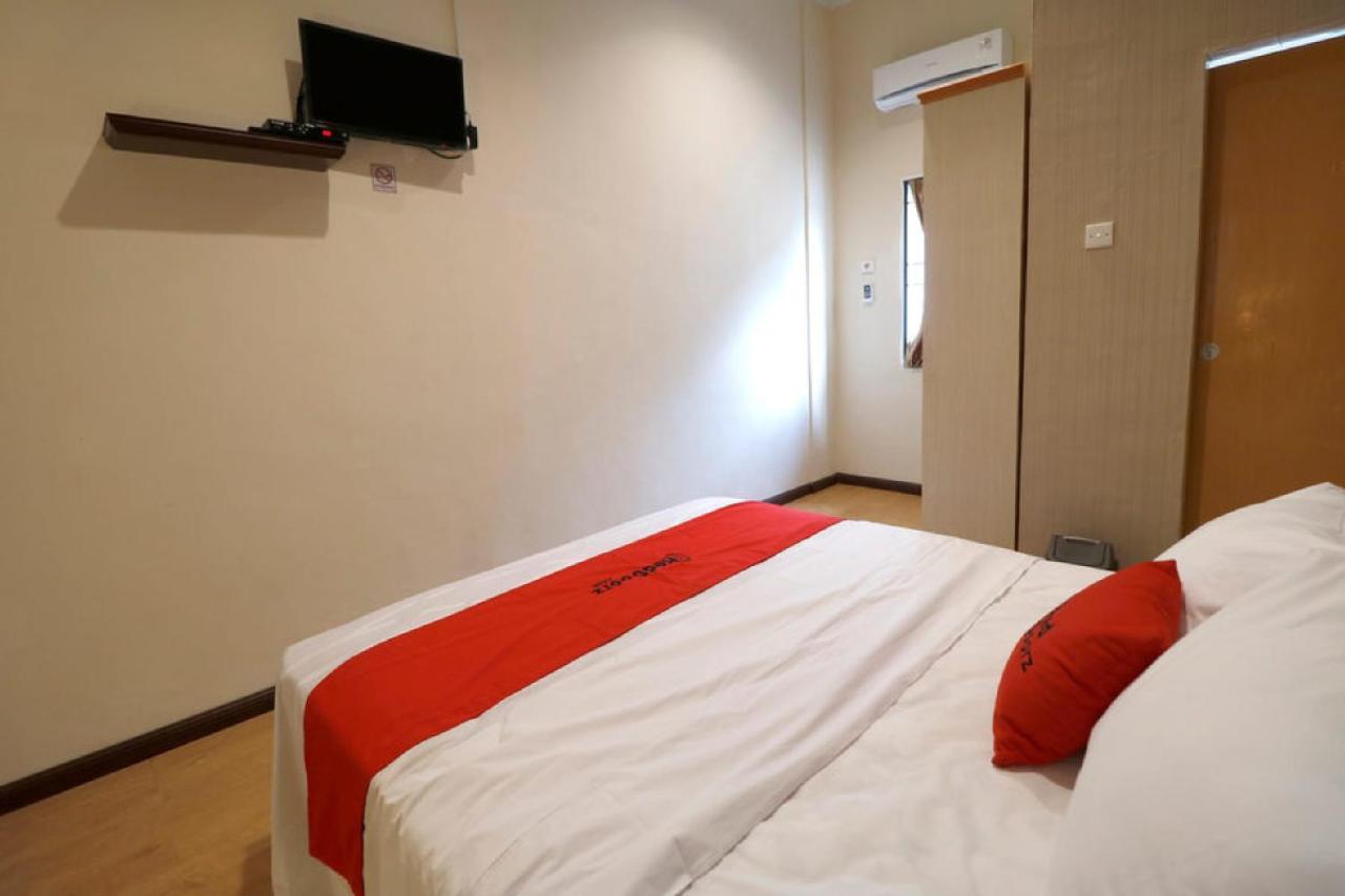 Reddoorz Plus Near Universitas Sumatera Utara Medan Kültér fotó