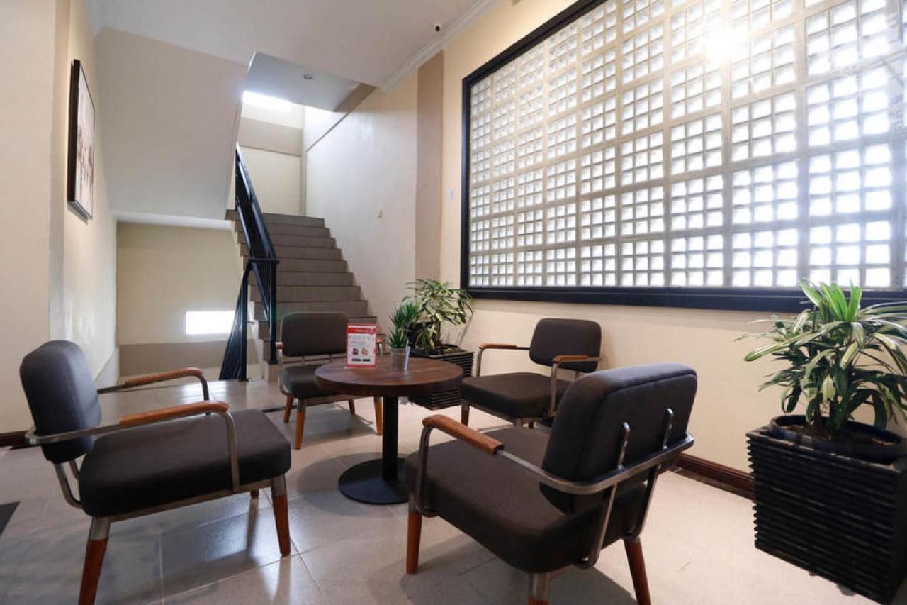 Reddoorz Plus Near Universitas Sumatera Utara Medan Kültér fotó